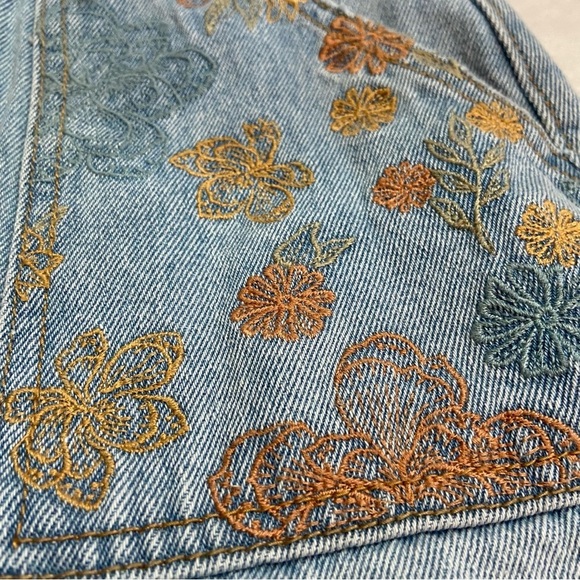 New! Driftwood paperbag embroidered high waisted rise jean shorts 28445 - Picture 8 of 10